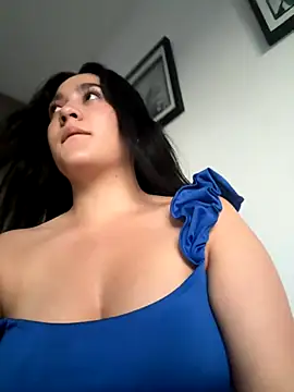 Nina lovi online show from 12/04/25, 11:02