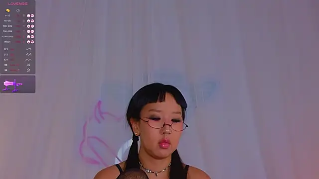 Snapshot of a11yson chatting on 11/26/25, 03:35 a11yson online show from 11/26/25, 03:35