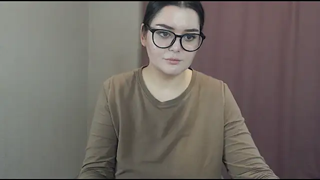 Snapshot of ohhhMie chatting on 02/20/25, 10:26 ohhhMie online show from 02/20/25, 10:26