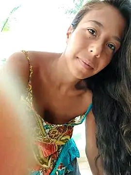 Snapshot of Luna-Natural chatting on 10/04/25, 12:36 Luna-Natural online show from 10/04/25, 12:36