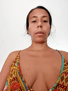 Snapshot of Luna-Natural chatting on 01/05/26, 06:55 Luna-Natural online show from 01/05/26, 06:55