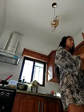 Snapshot of Luna-Natural chatting on 02/16/26, 02:02 Luna-Natural online show from 02/16/26, 02:02