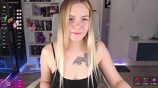 Emma Bryan online show from 10/03/25, 08:06