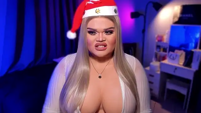 Snapshot of KarolinaThompson chatting on 12/14/24, 11:34 KarolinaThompson online show from 12/14/24, 11:34