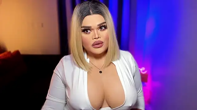 Snapshot of KarolinaThompson chatting on 02/16/25, 09:15 KarolinaThompson online show from 02/16/25, 09:15