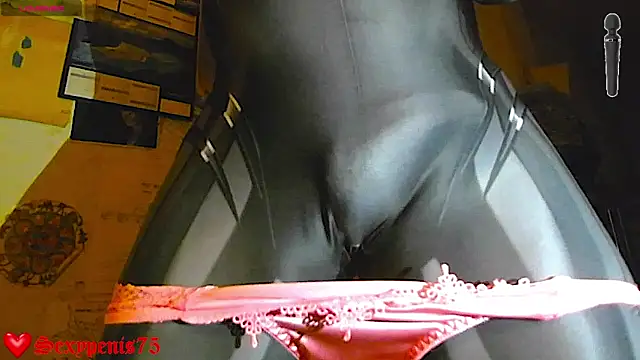 sexypenis75 online show from 04/10/26, 06:23