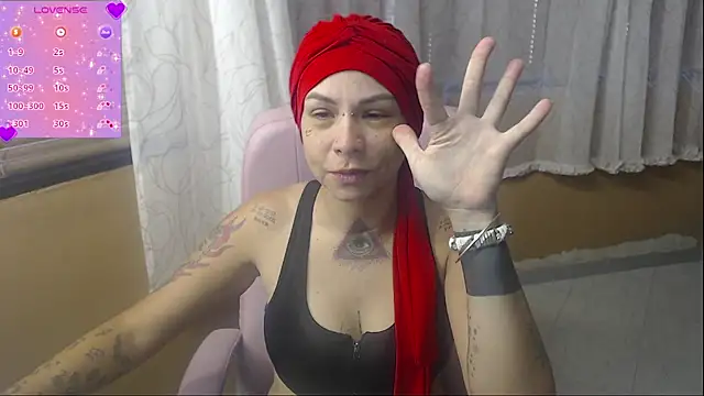 moon cat85 online show from 06/16/26, 04:31