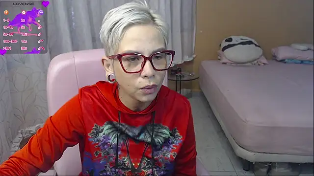 moon cat85 online show from 07/08/26, 01:15