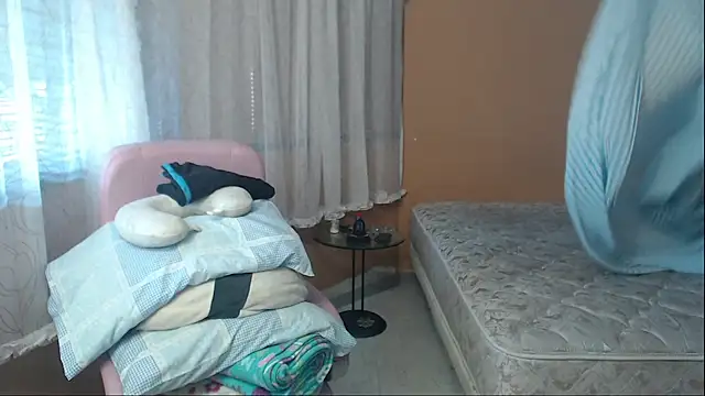 moon cat85 online show from 07/13/26, 04:43