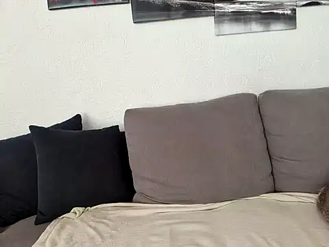 Snapshot of RubyRubin chatting on 02/01/25, 02:13 RubyRubin online show from 02/01/25, 02:13