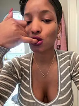 NicoleCocksXXX online show from 03/31/26, 02:50