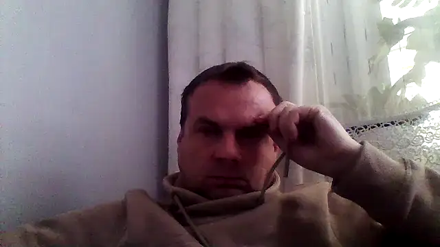 grzes19763 online show from 04/15/26, 08:43