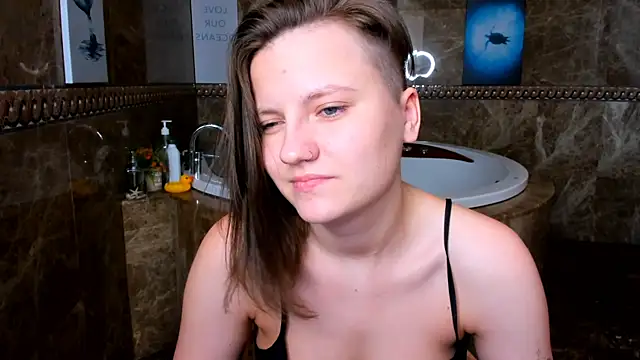 MelindaTin online show from 02/21/25, 06:29