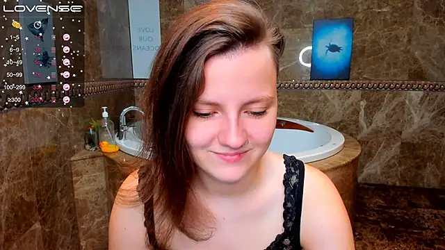 MelindaTin online show from 09/09/25, 01:05