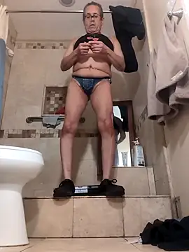 bobby69cock online show from 11/17/25, 01:50