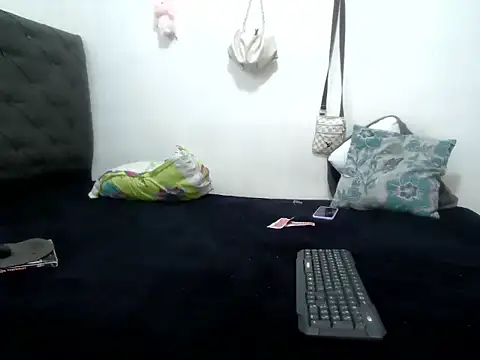 Snapshot of skynataly chatting on 09/21/25, 09:38 skynataly online show from 09/21/25, 09:38