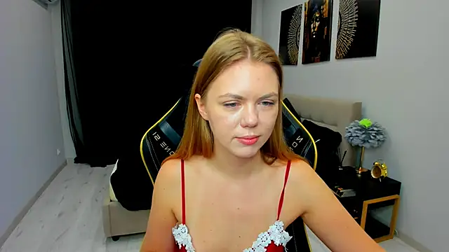 Strawberrye online show from 03/24/26, 03:22