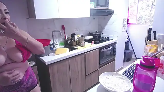 Snapshot of Tits__sweet chatting on 01/28/25, 10:56 Tits sweet online show from 01/28/25, 10:56