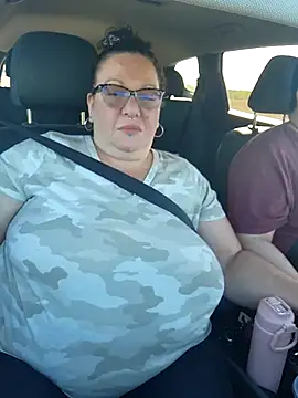 Snapshot of Miss_Phat_Booty chatting on 09/20/25, 08:21 Miss Phat Booty online show from 09/20/25, 08:21