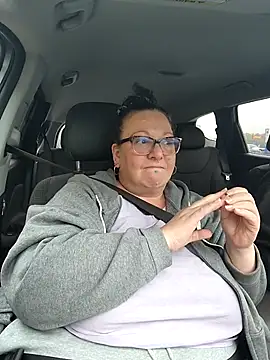 Snapshot of Miss_Phat_Booty chatting on 10/13/25, 07:58 Miss Phat Booty online show from 10/13/25, 07:58