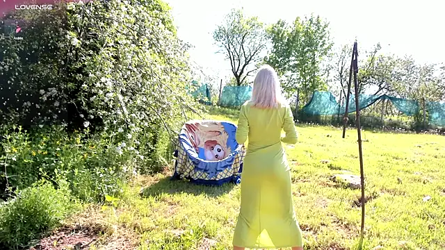 luxurydoll21 online show from 05/06/26, 07:13