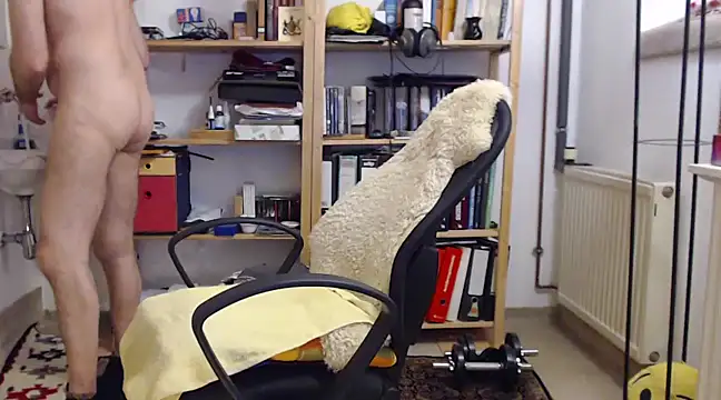 Snapshot of tibe50 chatting on 01/03/25, 06:24 tibe50 online show from 01/03/25, 06:24