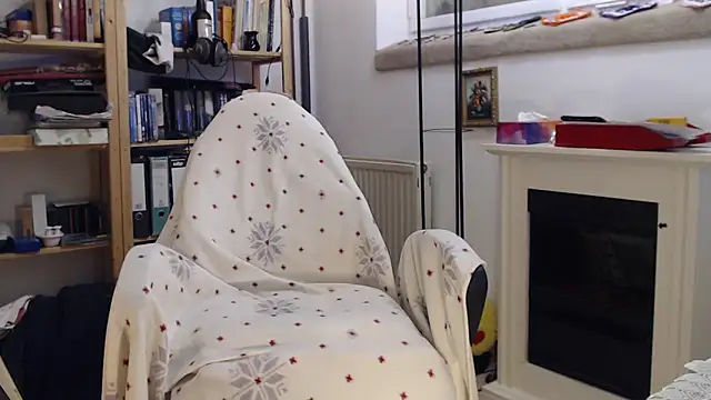 Snapshot of tibe50 chatting on 03/06/25, 06:05 tibe50 online show from 03/06/25, 06:05