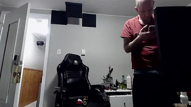 Snapshot of Anix888 chatting on 02/04/25, 10:02 Anix888 online show from 02/04/25, 10:02