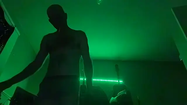 Snapshot of Anix888 chatting on 10/21/25, 08:04 Anix888 online show from 10/21/25, 08:04