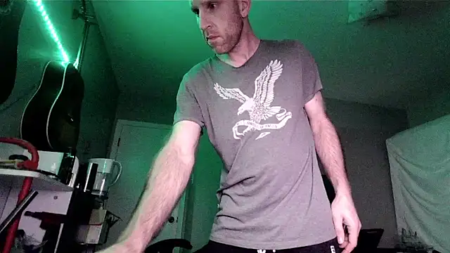 Snapshot of Anix888 chatting on 11/21/25, 09:19 Anix888 online show from 11/21/25, 09:19