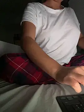 Snapshot of Aestheticsgirl chatting on 10/07/25, 10:07 Aestheticsgirl online show from 10/07/25, 10:07