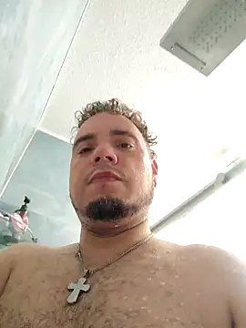 latinoflpr online show from 09/30/25, 03:22