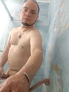 latinoflpr online show from 04/04/26, 01:15