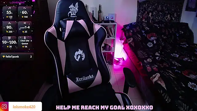 Snapshot of Bdsm_and_fries chatting on 10/25/25, 08:36 Bdsm and fries online show from 10/25/25, 08:36