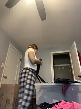 jaseyrae online show from 10/11/25, 04:16