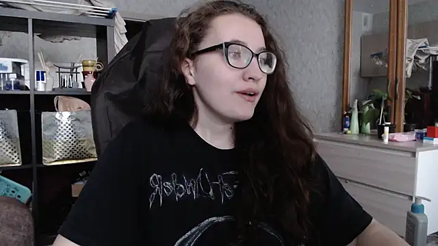 AnKey Rayah online show from 12/04/24, 07:17