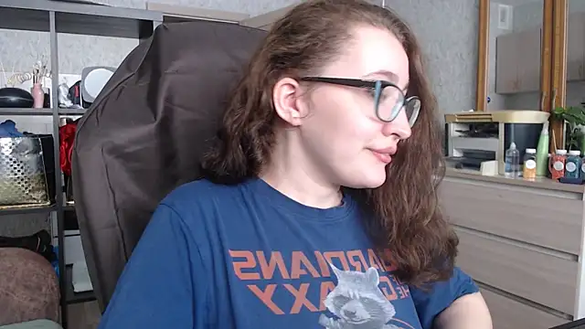 AnKey Rayah online show from 02/04/25, 08:46