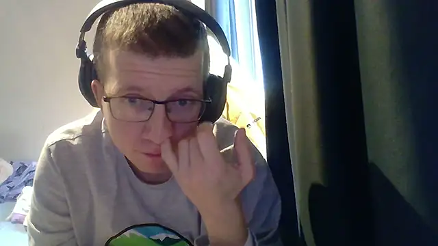 David250692 online show from 02/10/26, 10:52