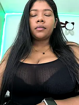 Snapshot of paola091 chatting on 02/24/25, 11:43 paola091 online show from 02/24/25, 11:43