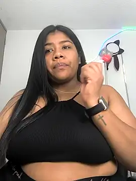 Snapshot of paola091 chatting on 10/23/25, 11:46 paola091 online show from 10/23/25, 11:46