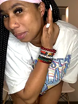 CurvyDesire1 online show from 10/23/25, 08:07