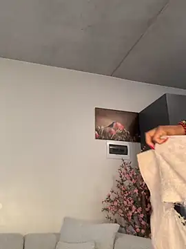 CurvyDesire1 online show from 12/14/25, 01:05