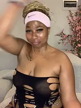 CurvyDesire1 online show from 02/12/26, 08:48