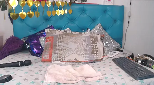 SARAWILLS online show from 02/04/25, 04:39