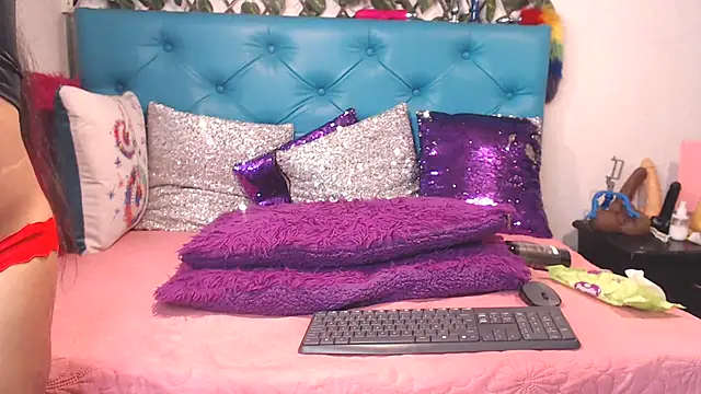 SARAWILLS online show from 02/20/26, 02:17