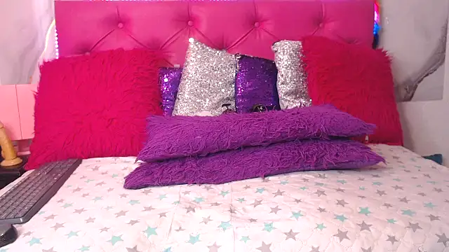 SARAWILLS online show from 07/09/26, 01:59