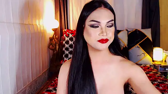 Snapshot of UrsexiestTammy chatting on 12/03/25, 05:11 UrsexiestTammy online show from 12/03/25, 05:11