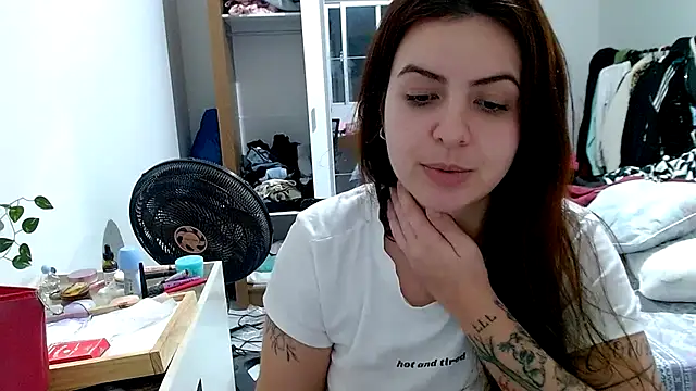 chelbyy online show from 10/14/25, 02:34