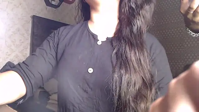 Snapshot of Indian_Anu chatting on 03/11/25, 11:33 Indian Anu online show from 03/11/25, 11:33