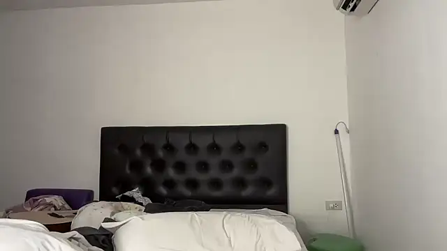 CamCrestXXX online show from 01/29/25, 03:33